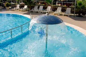 Godija Hotel & Suites