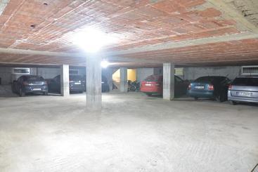 Airen Hotel Velipoje