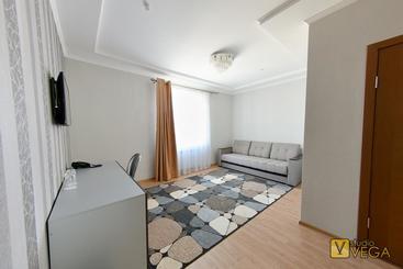 هتل Dostyk Luxe