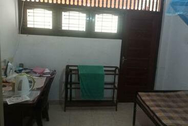 ユースホステル Eecs Accommodation