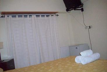 هتل Hosteria & Spa Las Glicinas
