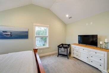 별장 Kill Devil Hills Retreat W/ Gas Grill & Deck!