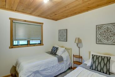 بيت ريفى Riverfront Escape In Shawano On 3 Private Acres!