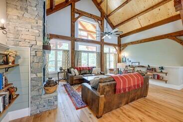コテージ 6 Mi To Dtwn Cashiers: Spacious Home W/ Deck