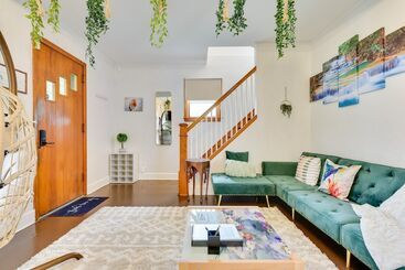 کلبه Themed New York Home ~ 2 Mi To Niagara Falls!