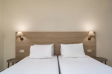 هتل آپارتمان Manousis Apart