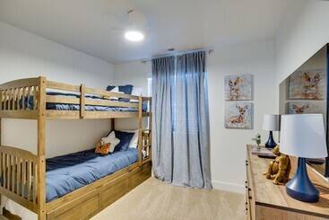 קוטג'' Pet Friendly Utah Abode   Fireplace, Patio & Grill
