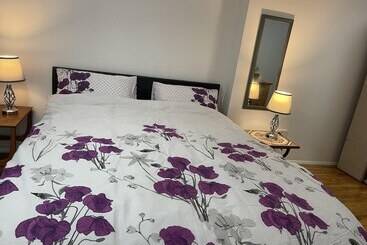 レジデンス Immaculate 4 Bed House Near Heathrow Airport