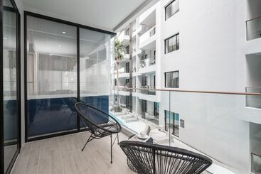 מלון דירות Palmyrah Surin Beach Residence