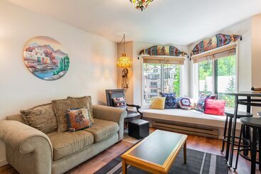 کلبه Viking Lodge 319 By Avantstay Great Ski Access W/ Communal Pool & Hot Tub