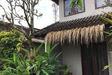 Отель Lokasari Retreat