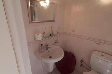 مبيت وإفطار Sea Villa Apart