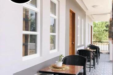 Пансион Richville Little Boracay Guest House