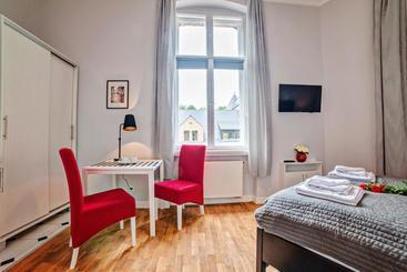 هتل City Center Rooms