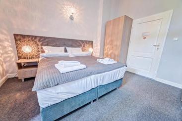 هتل City Center Rooms