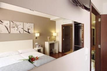 هتل Dormavalencia Hostel Regne