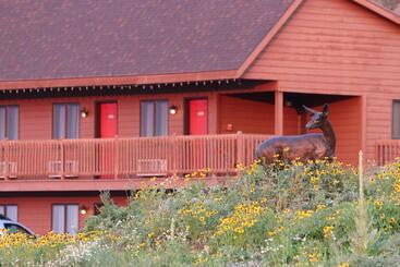فندق Flat Creek Inn