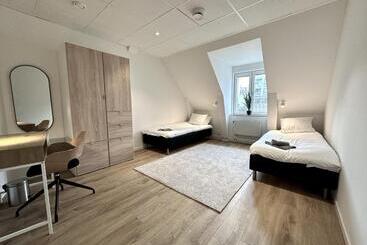 بنسيون Attic Hostel
