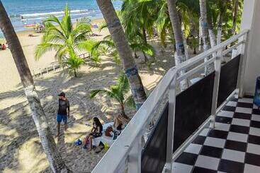 هتل آپارتمان Vacacional Luna Mar