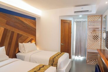 Hotel The Paragon Boracay Suites