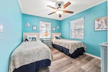 Casa Rural 111 S Atlantic Ave