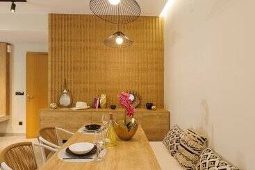 شقة فندقية Hersonissos Beach Front Suites