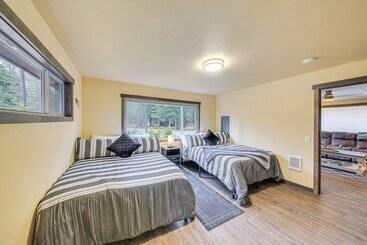 コテージ Scenic Priest Lake Vacation Rental: Deck + Views!