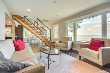 کلبه Lakefront Chippewa Falls Haven W/ Private Deck!