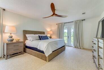 بيت ريفى Luxe Gulf Breeze Home W/ Patios   4 Mi To Beaches!