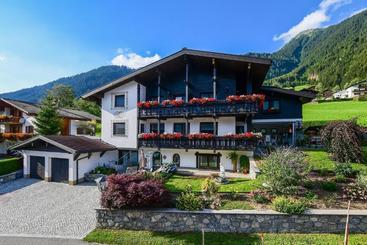 ホテル Apartment Rotbühlspitze