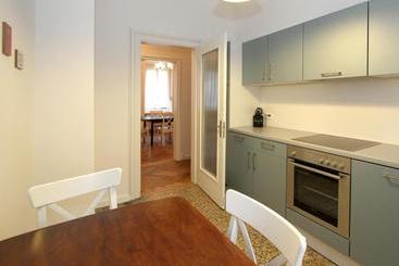 هتل Apartments Spalenring10