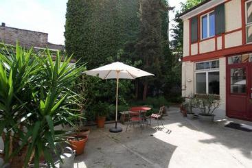 هتل Apartments Spalenring10