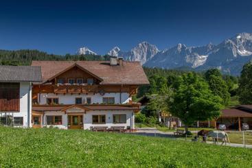 Hotelli Brandstätterhof