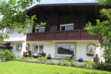 호텔 Haus Birgit