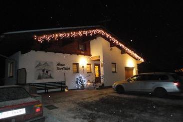هتل Haus Dorfblick