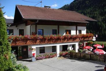 هتل Pension  Schöne Welt