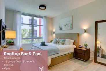 هتل آپارتمان New! Beach Access With Rooftop Pool