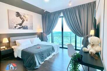 מלון דירות Almas Suites Puteri Harbour