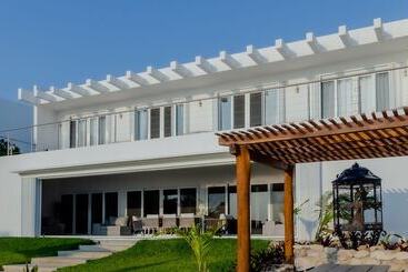 تختخواب و صبحانه Casa Seminole With Private Chef