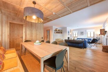 Апарт-отель Chalet Silver Fox
