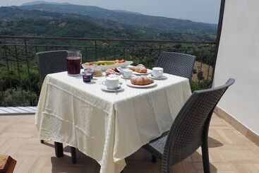 Ca Del Borgo B&b