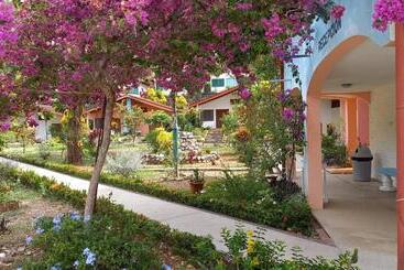 فندق Las Brisas Del Pacifico