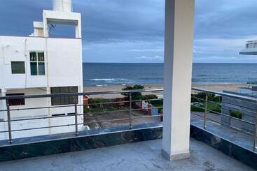 פנסיון Archadia Blue Ecr Beach View Villa With Swimming Pool
