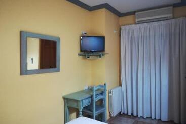 Пансион Hostal Venta Del Peral