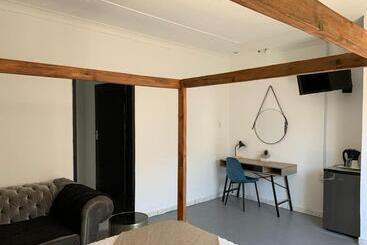ペンション Tnb Guesthouse