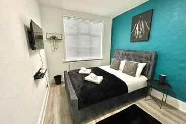 Pension Harrow Stays Ha1