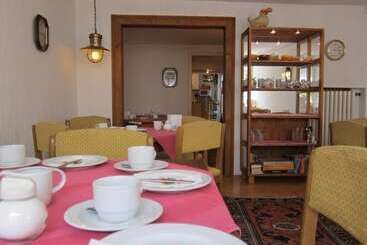هتل Pension Sonne Bed & Breakfast