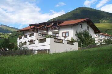 هتل Ferienhaus Auer