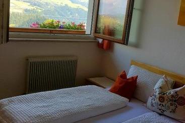 هتل Panorama Und Bucherhof