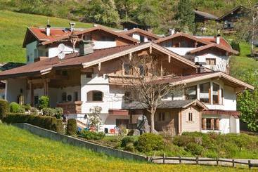 هتل Residence Adlerhorst